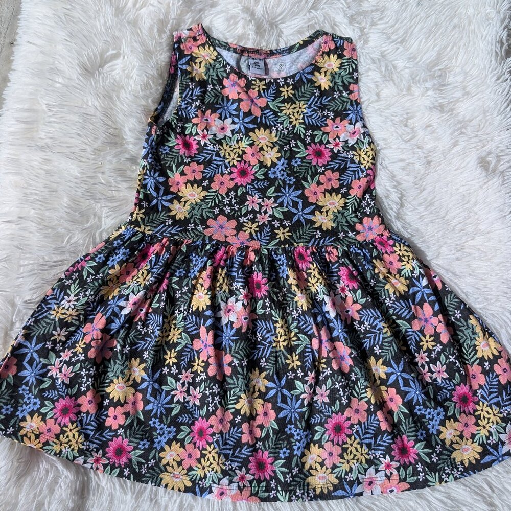 Vibrant Black Floral Girls Dress – Sleeveless & Twirl-Ready 3T 6/7